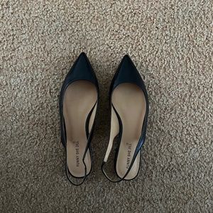 Funny She Jill Pointy Low Heels in Black